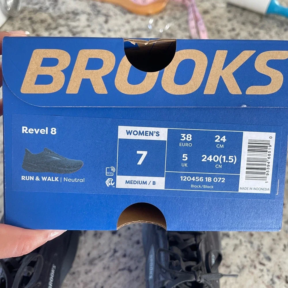 Brooks Revel 8 Running Shoes Womens 7 Black Neutral Sneakers 1204561B072
